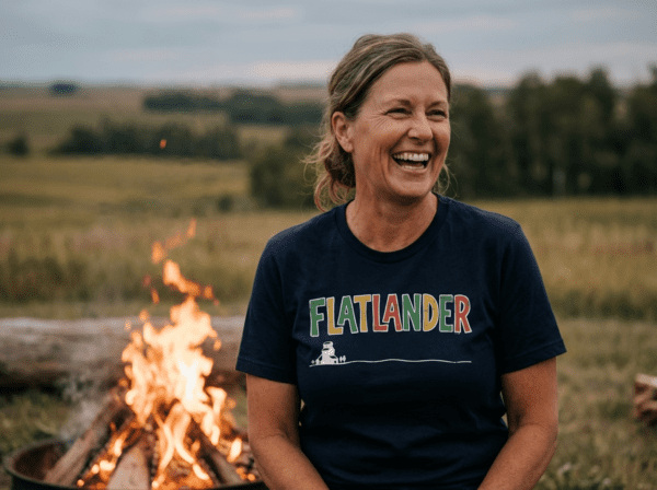 GBH00002-flatlander-mockup-t-shirt-night-sky-navy Saskatchewan T-Shirt in Night Sky Navy – saskatchewan design by Grey Barn Handwerk
