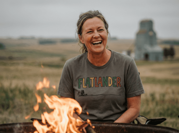GBH00002-flatlander-mockup-t-shirt-terrain-grey Saskatchewan T-Shirt in Terrain Grey – saskatchewan design by Grey Barn Handwerk