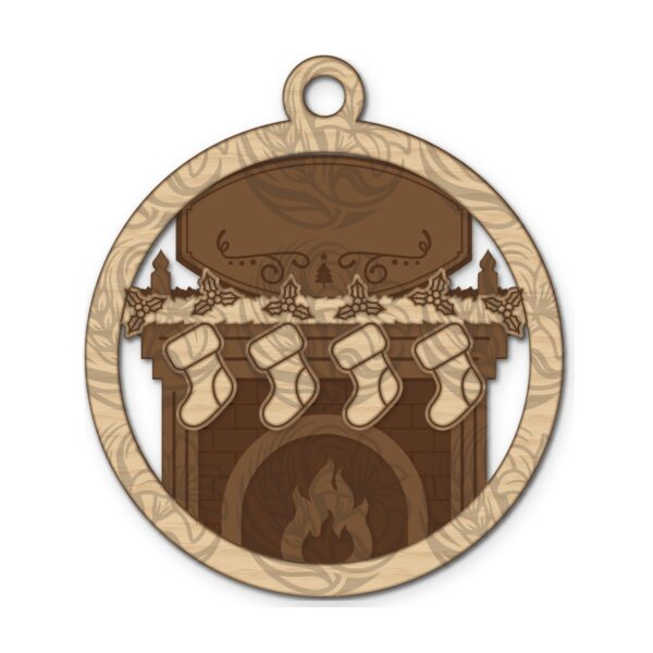 Fireplace family ornament, round shape, with 4 name stockings